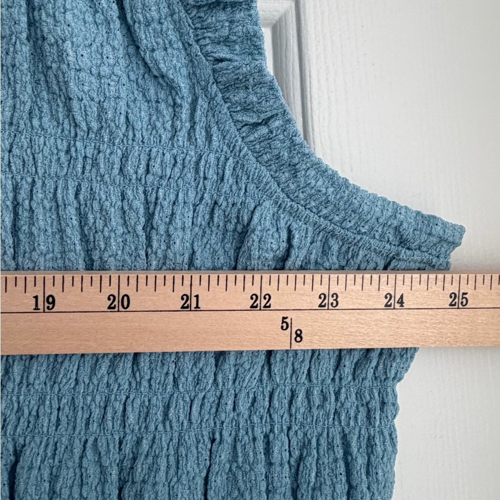 Textured Tie Front Sleeveless Blouse with Ruffled Trim NWT Size XXXL 22 3X - Picture 6 of 10